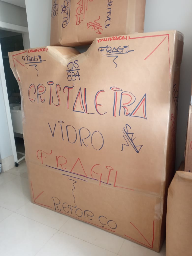 Embalagem de Móveis